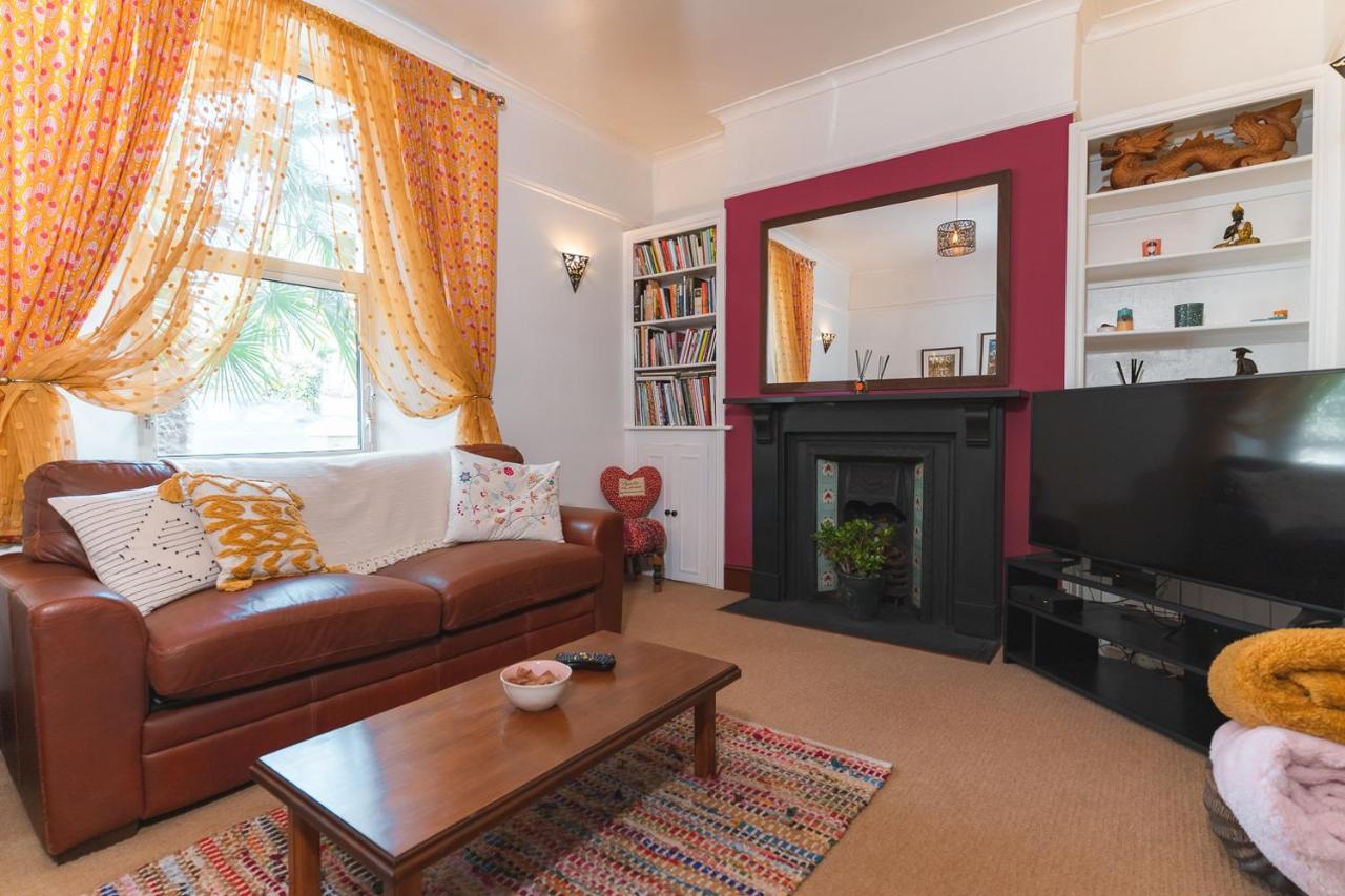Upton House - Charming 4-bedroom In Holiday home Torquay